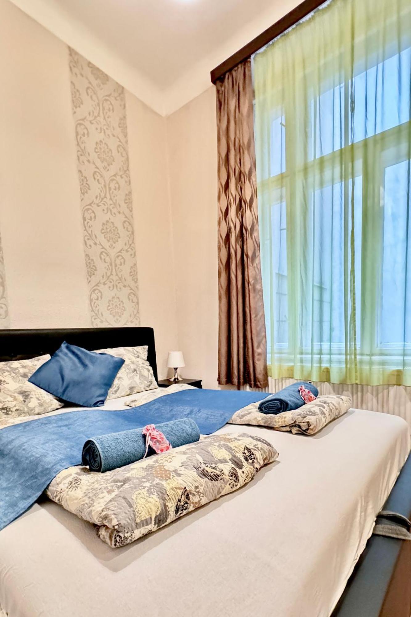 Central Walk Fashionstreet Apartmnts بودابست المظهر الخارجي الصورة