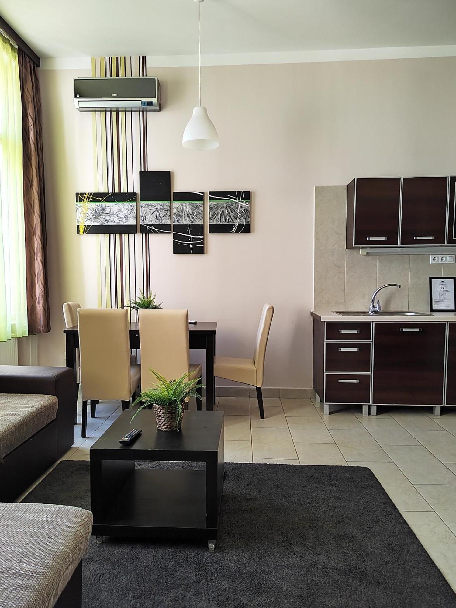 Central Walk Fashionstreet Apartmnts بودابست المظهر الخارجي الصورة