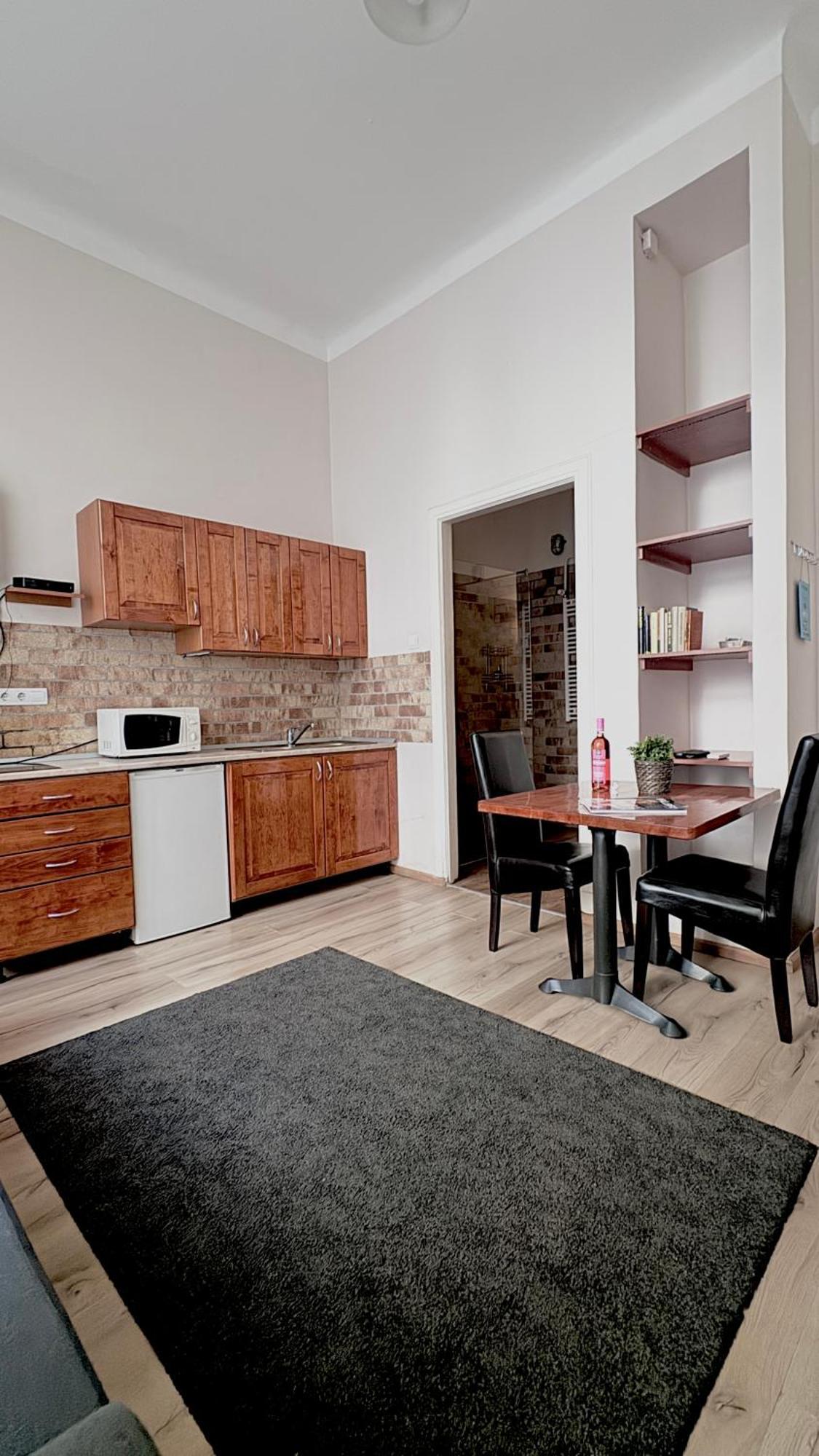 Central Walk Fashionstreet Apartmnts بودابست المظهر الخارجي الصورة