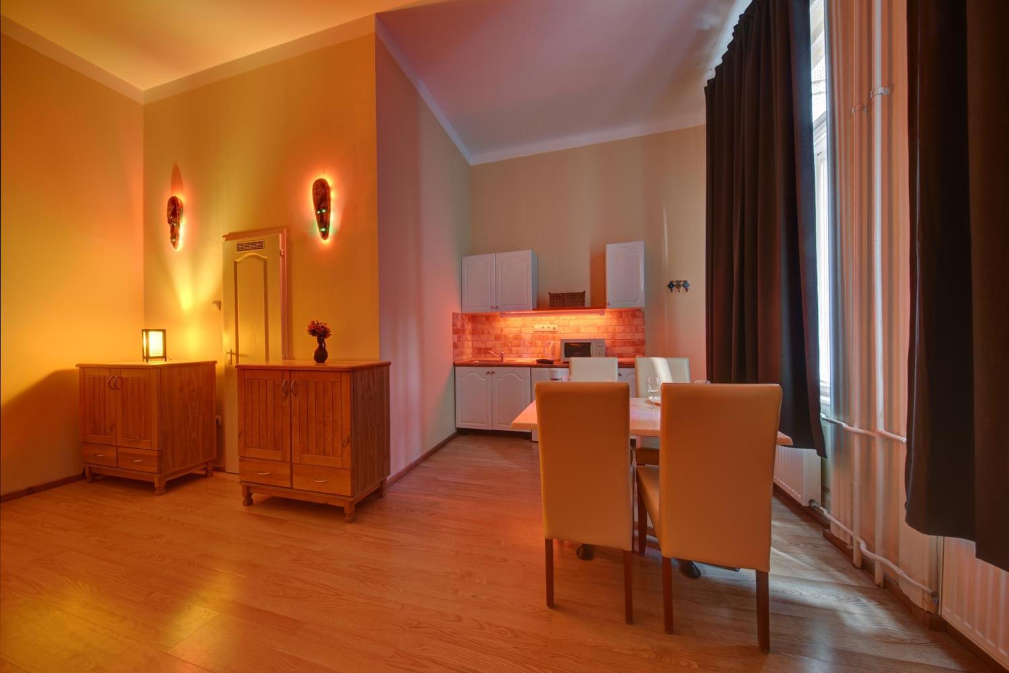 Central Walk Fashionstreet Apartmnts بودابست المظهر الخارجي الصورة
