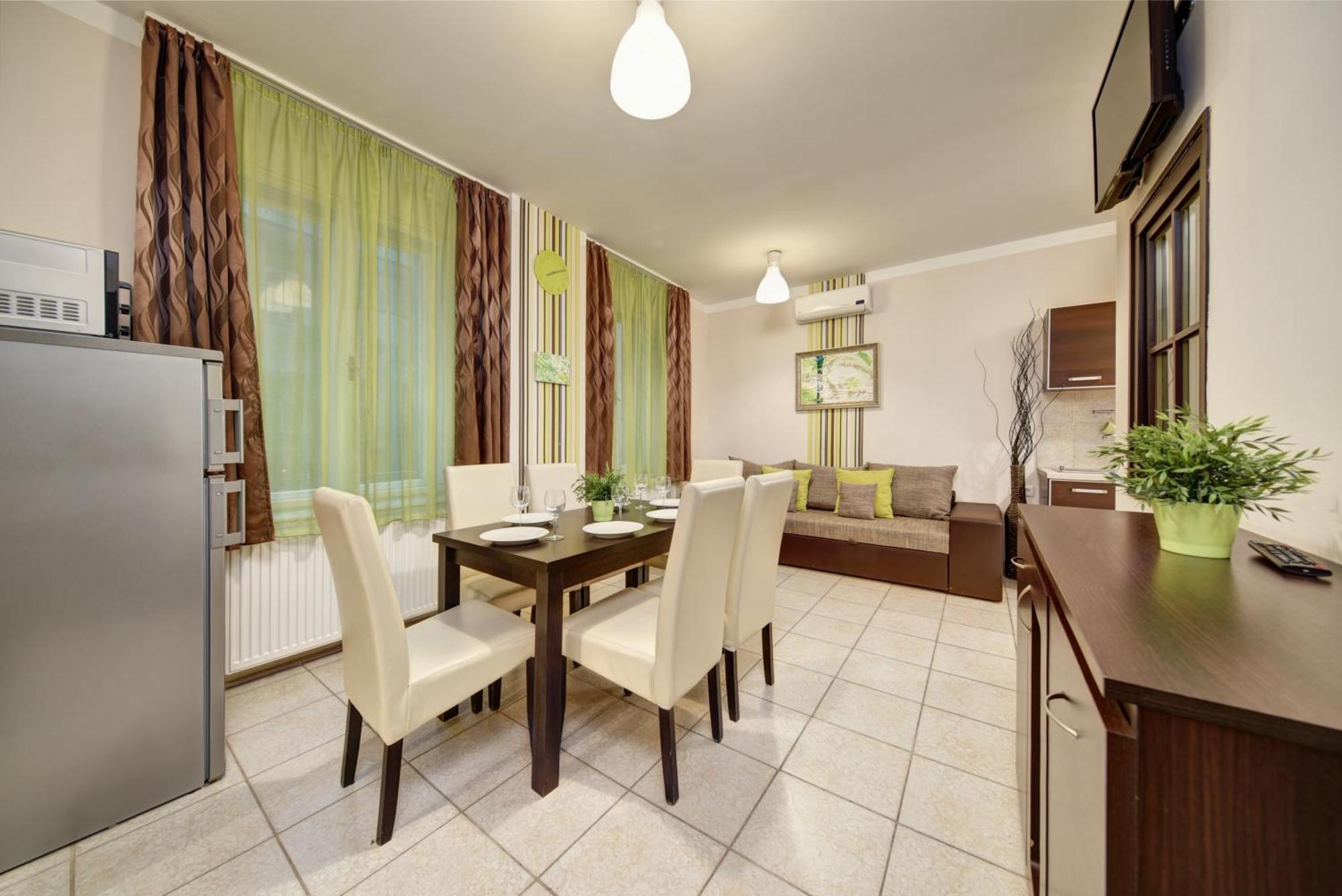 Central Walk Fashionstreet Apartmnts بودابست المظهر الخارجي الصورة