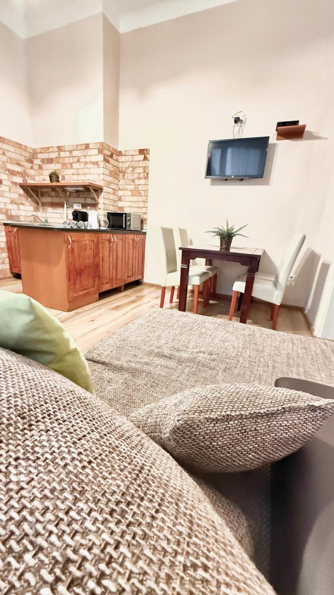 Central Walk Fashionstreet Apartmnts بودابست المظهر الخارجي الصورة